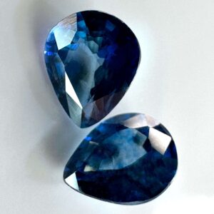 Natural Pair of Blue Sapphires 1.56 ct - Premium Collection