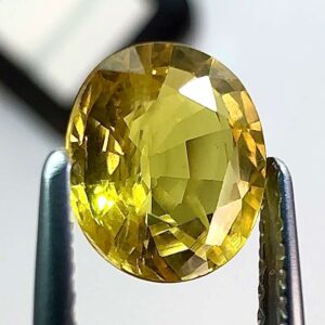 Genuine Yellow sapphire 1.68 ct- 7.7 x 6.6 mm - Faceted Gemstone