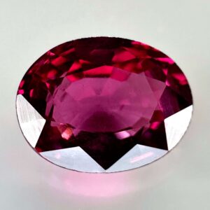 Grenat Rhodolite Naturel 1,40 ct - 7,5 x 5,8 mm