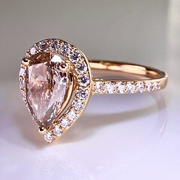 18K Yellow Gold Ring with 1.27 ct Natural Fancy Yellowish Brown VVS2 Diamond & VS Diamonds, ALGT Certified