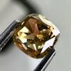 Natural greenish yellow diamond, untreated, with certificate, elegant cut and exceptional brilliance, offering a rare combination of green and yellow hues.