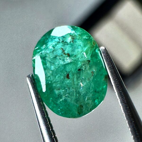 Natural Emerald 1.28 ct - 8.1 x 6.2 mm - Zambian Gemstones