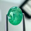 0.91ct natural emerald from Zambia with an elegant oval shape and a beautiful green hue.