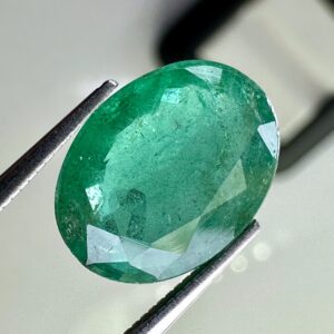 4.66 ct | Rare Natural Emerald | 12.48 x 9.62 x 5.38 mm | Certified